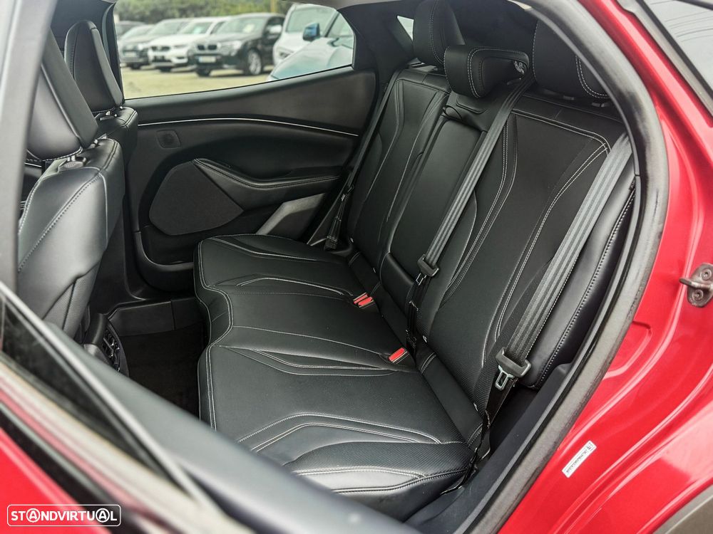 Ford Mustang Mach-E 75.7 kWh Base - 11