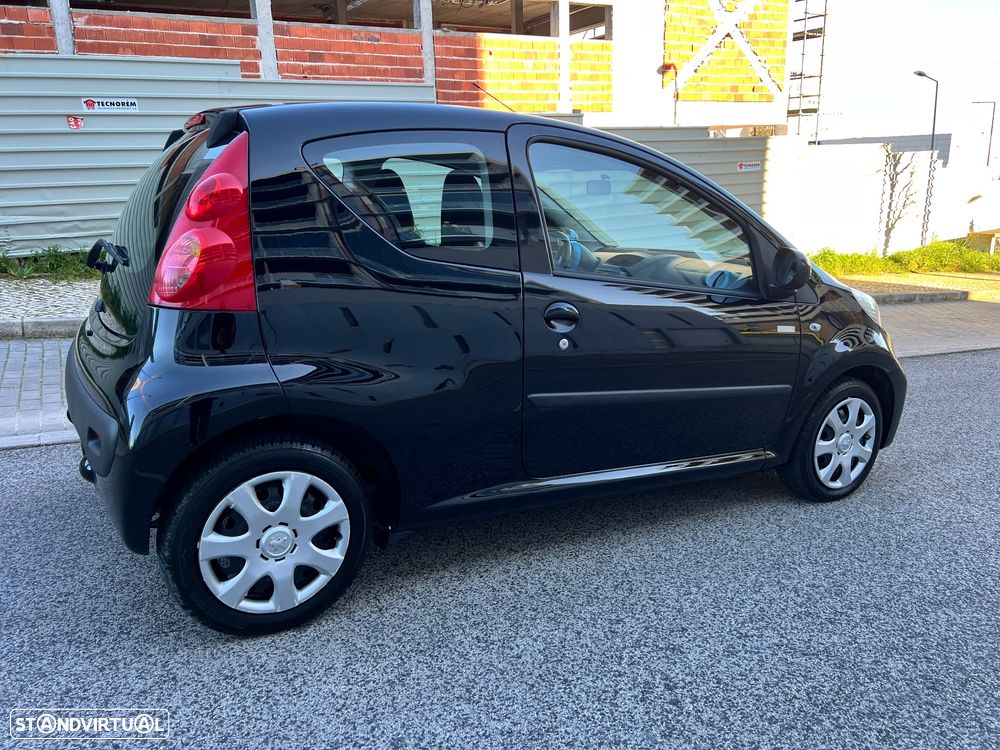 Peugeot 107 1.0 Millesim 200 - 5