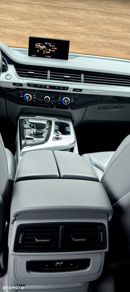 Audi Q7 - 18