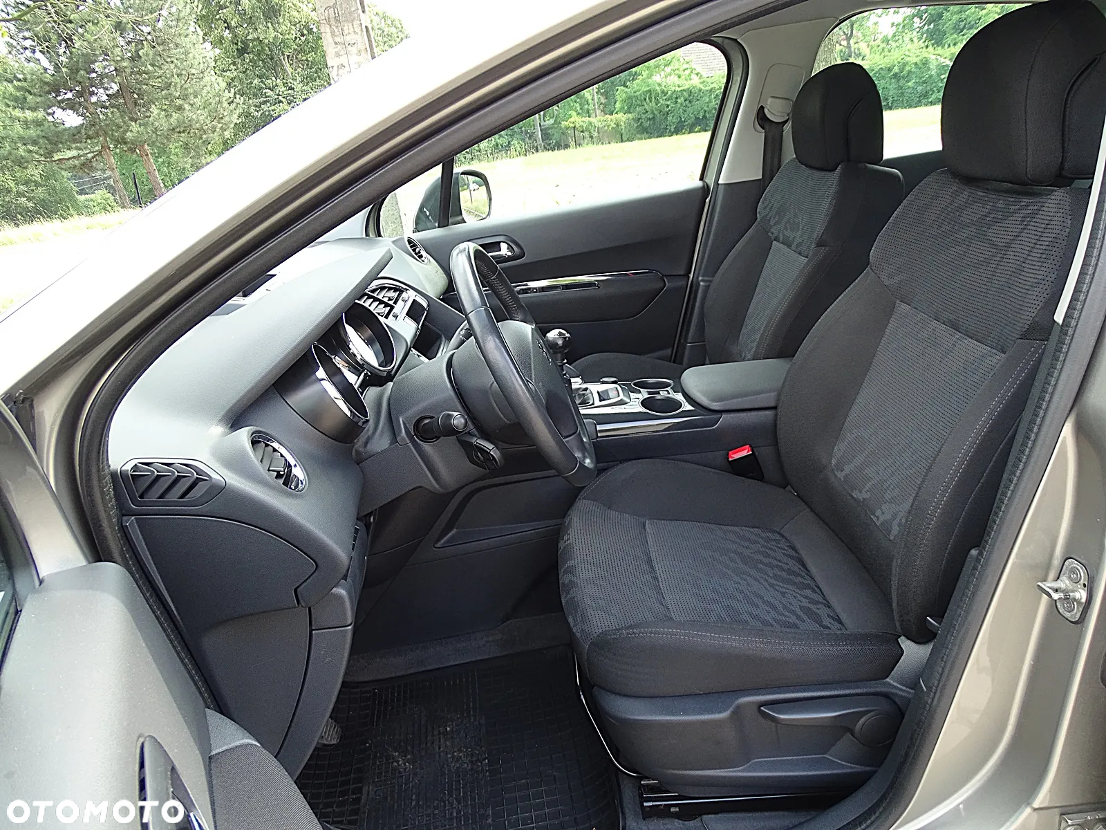 Peugeot 3008 1.6 Premium+ - 22