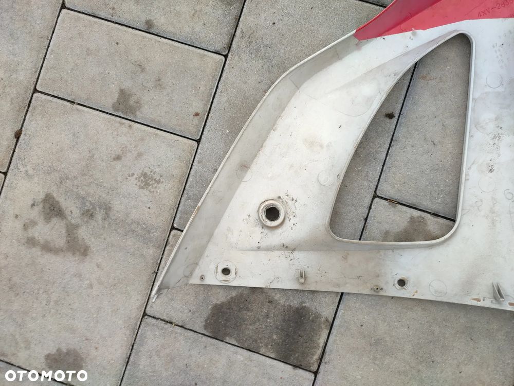 Owiewka, osłona lewa, bok, boczek lewy, wypełnienie owiewki, kierunkowskaz Yamaha R1 RN04 - 12