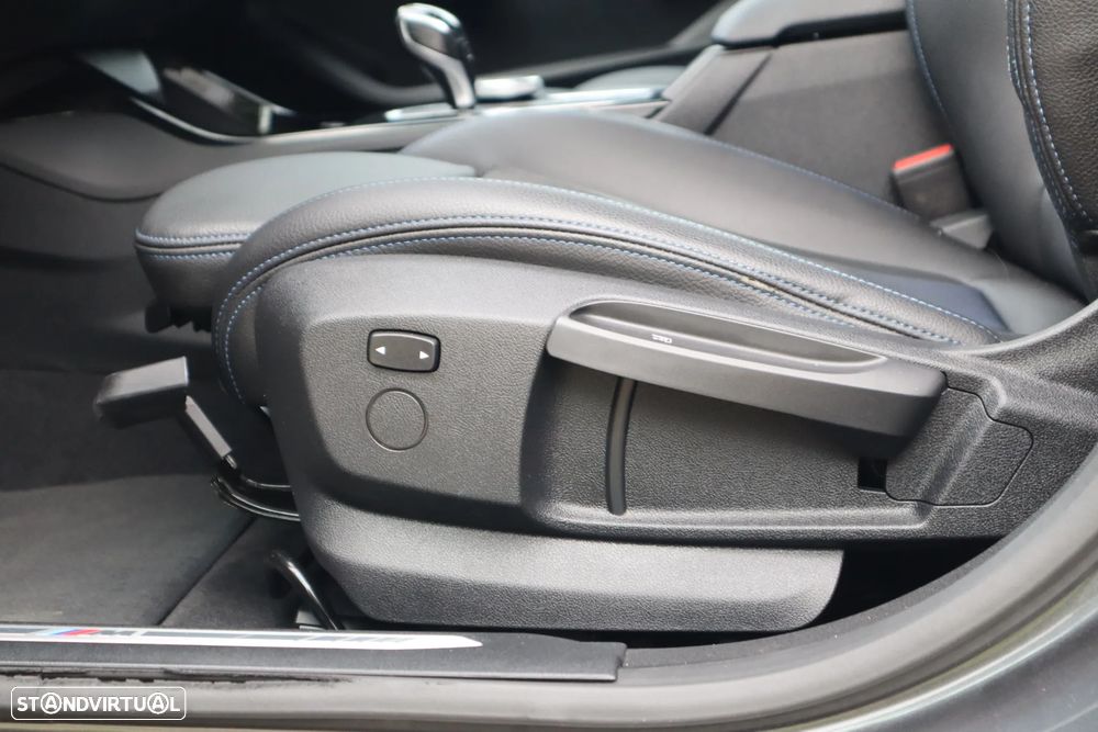 BMW 216 Gran Coupé d Pack Desportivo M - 19