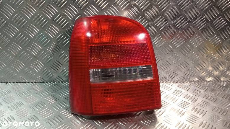 LAMPA LEWA TYLNA AUDI A4 B5 - 1