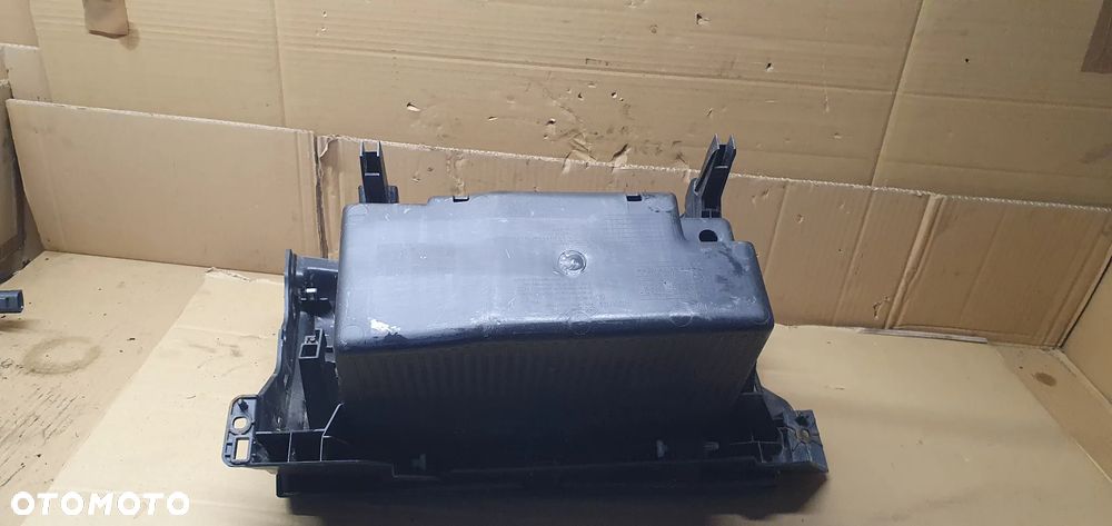 Schowek pasażera półka Europa Renault Trafic III Vivaro B 681084578R 93868005 - 7