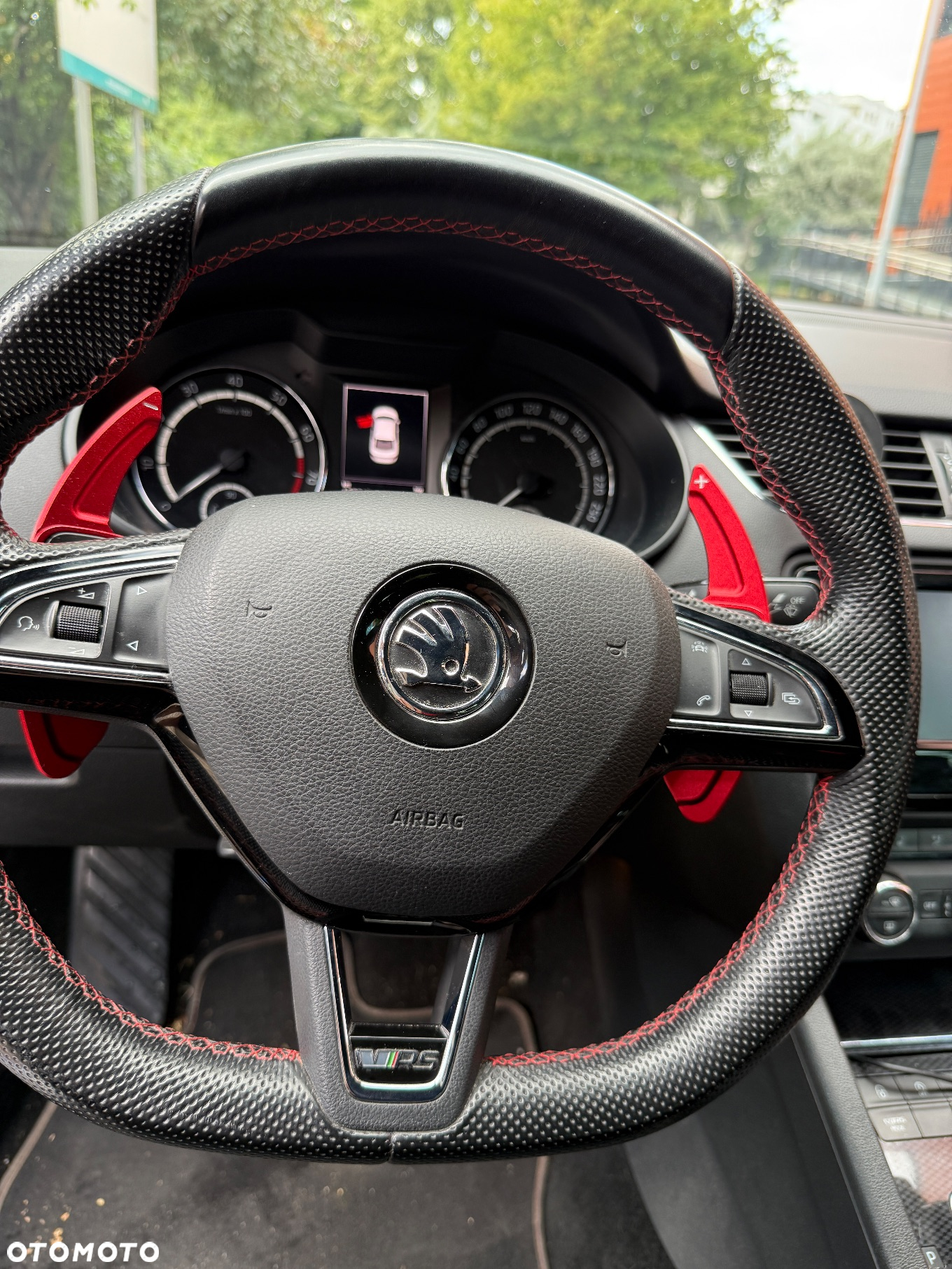 Skoda Octavia 2.0 TSI RS DSG - 11