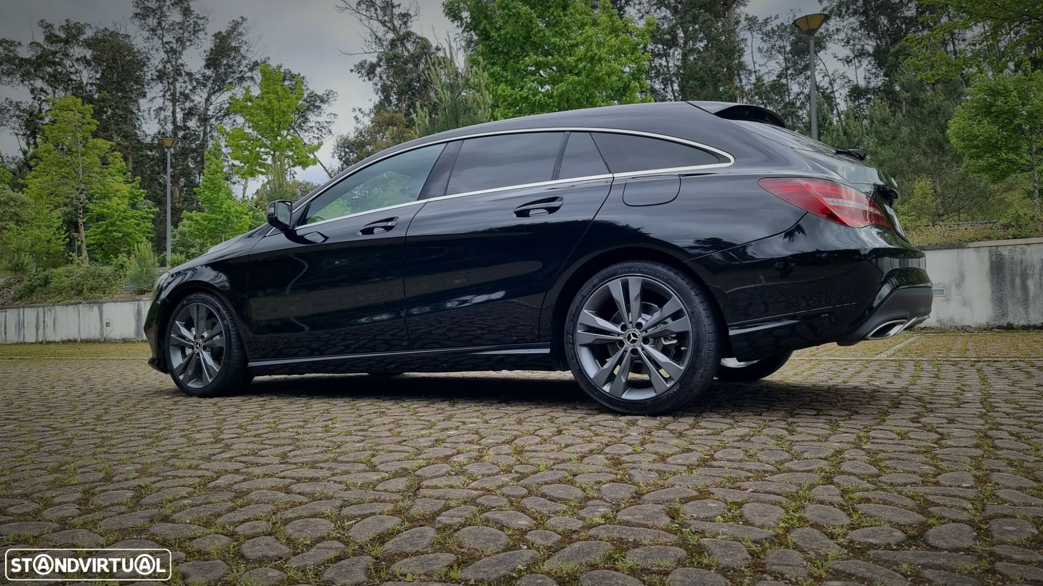 Mercedes-Benz CLA 200 d Shooting Brake Urban Aut. - 13
