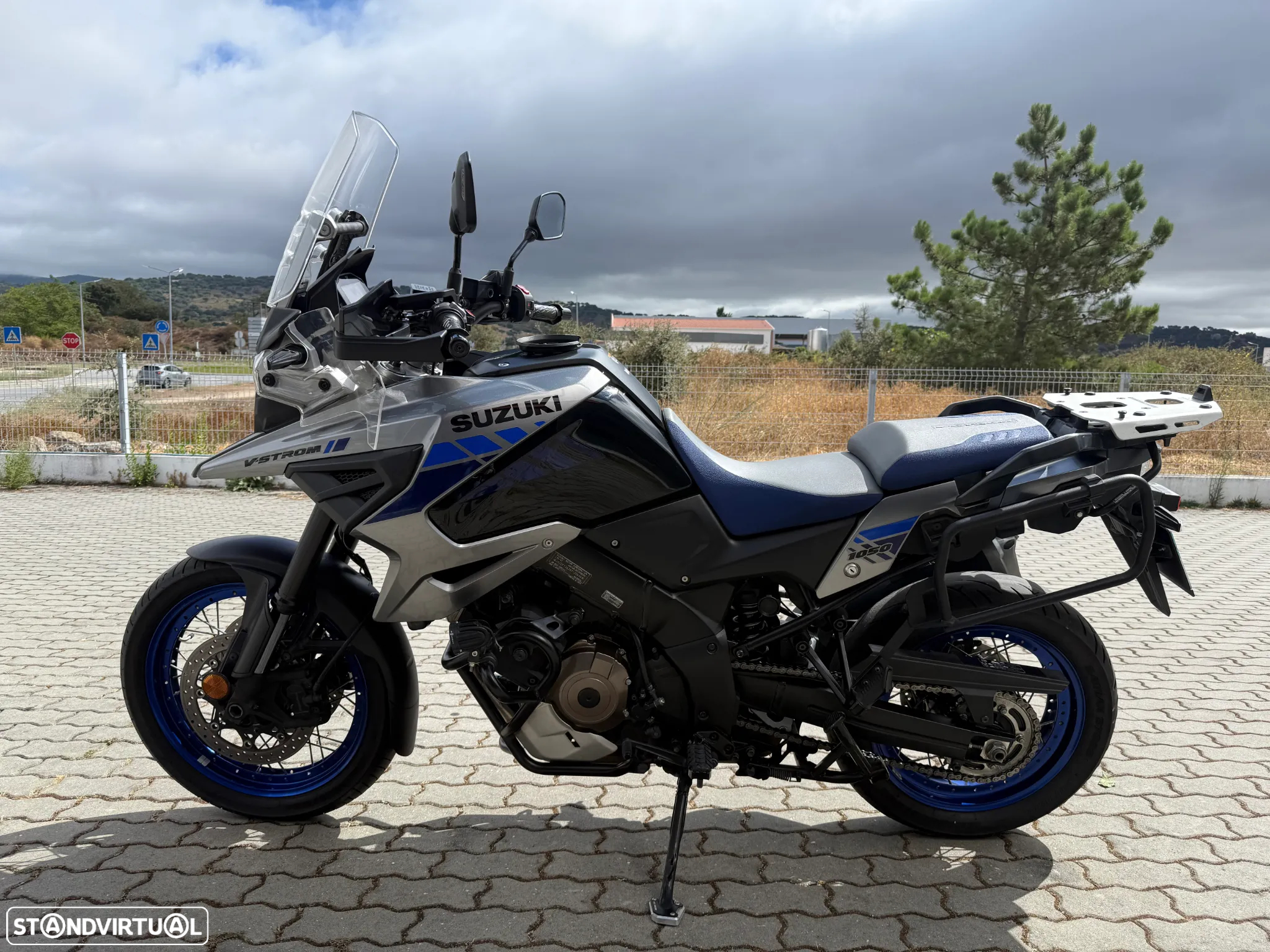 Suzuki DL DL V-Strom 1050 XT - 2
