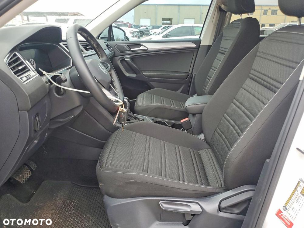Volkswagen Tiguan - 8