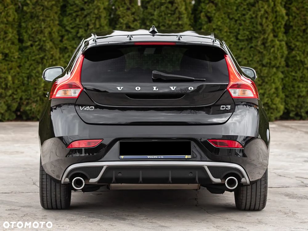 Volvo V40 D3 Geartronic RDesign - 12