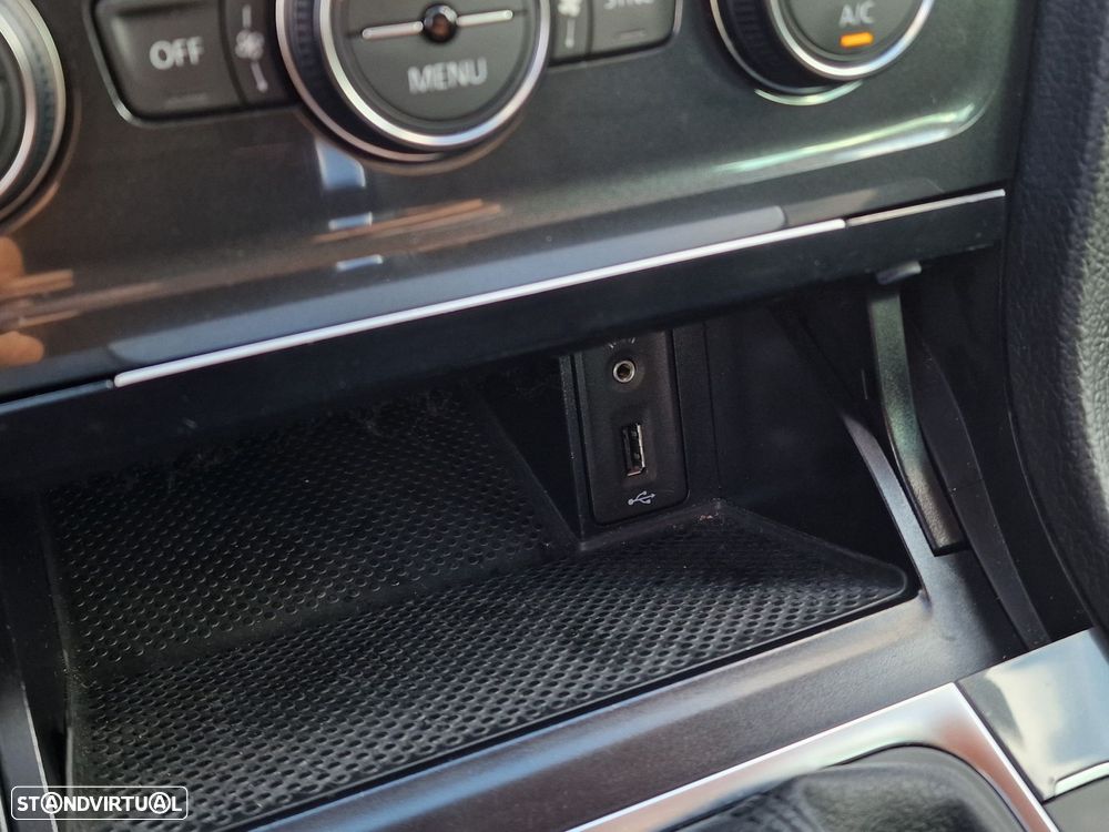 VW Golf 1.4 TSi ACT Confortline DSG - 28