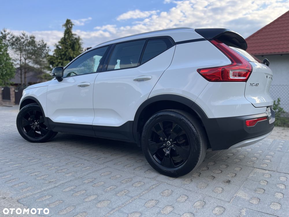 Volvo XC 40 T3 Momentum Pro - 31