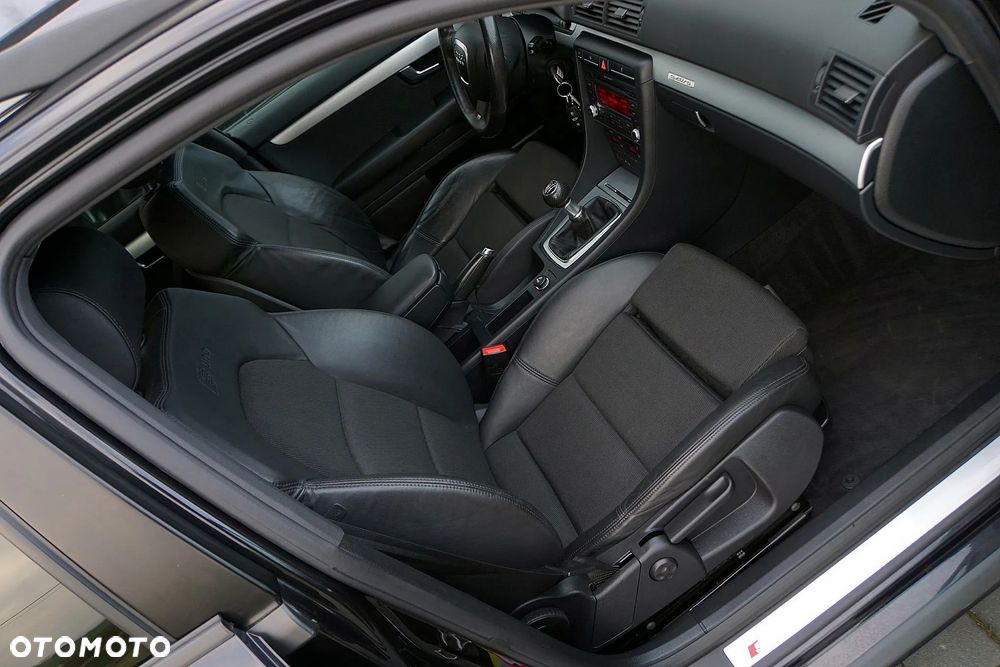 Audi A4 Avant 1.8 T quattro - 24