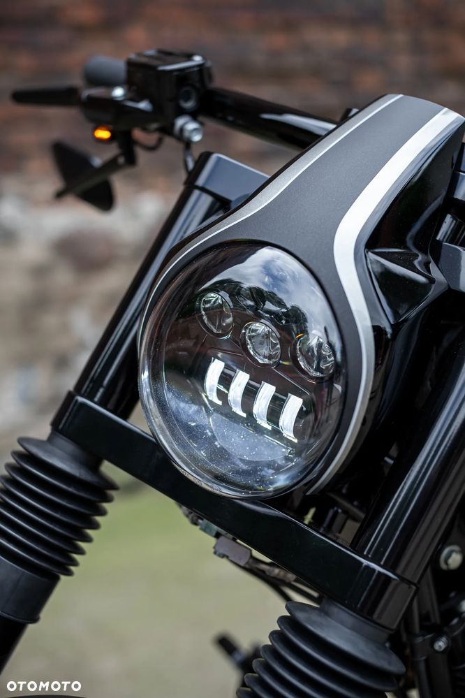 Harley-Davidson Softail Slim - 32