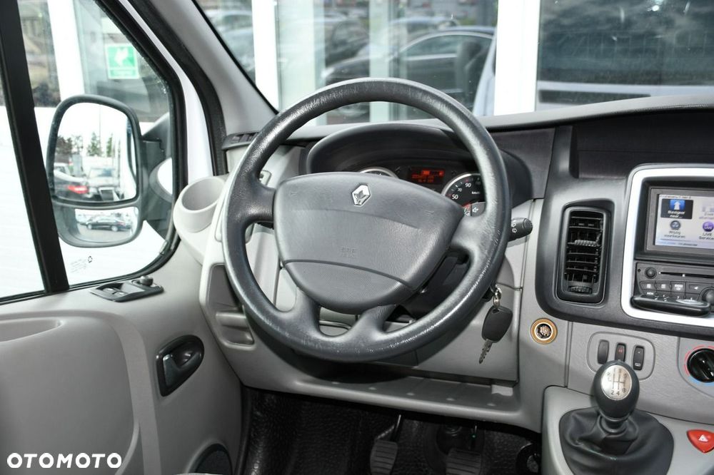 Renault Trafic - 23