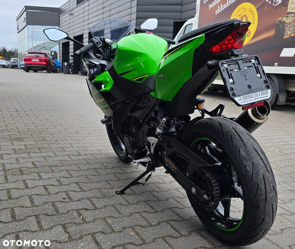 Kawasaki Ninja 400 - 10