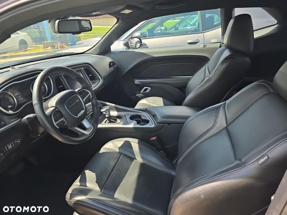 Dodge Challenger 5.7 R/T - 7