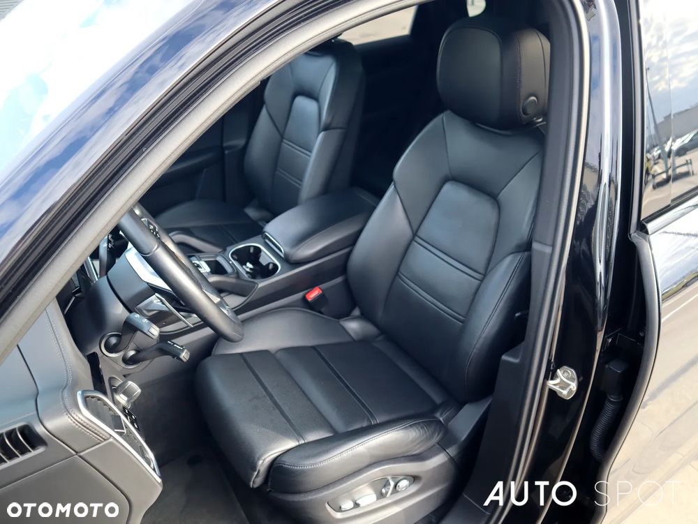 Porsche Cayenne E-Hybrid Tiptronic S - 16