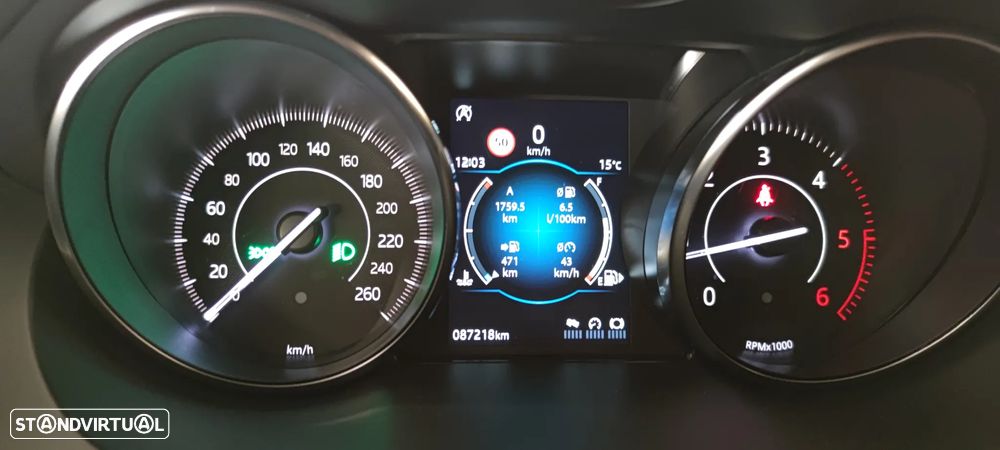 Jaguar E-Pace 2.0 i4D R-Dynamic - 18