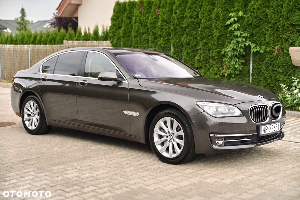 BMW Seria 7 750d xDrive - 14
