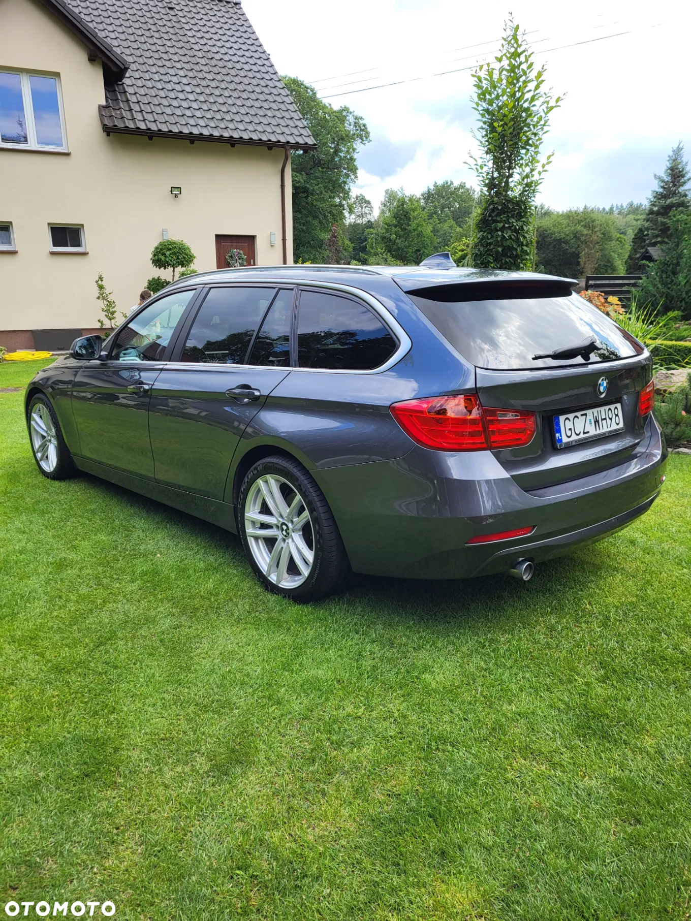 BMW Seria 3 318d Touring - 34