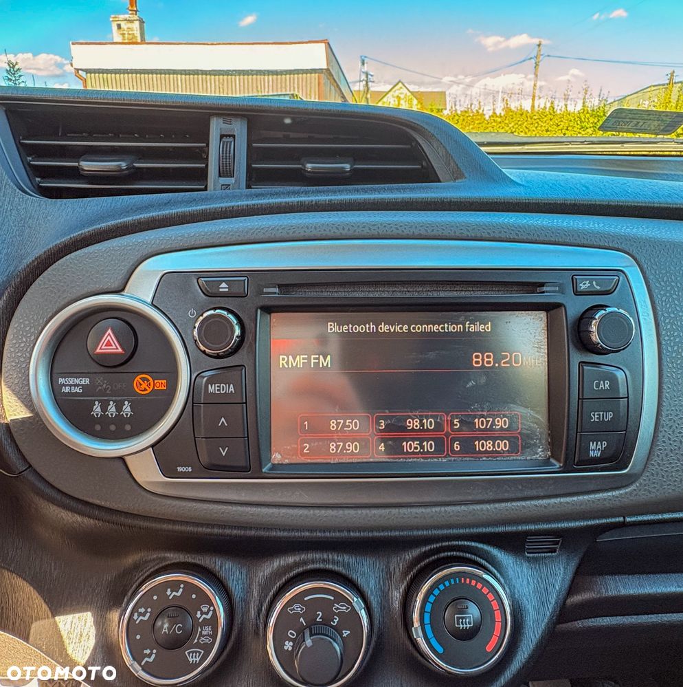 Toyota Yaris - 16