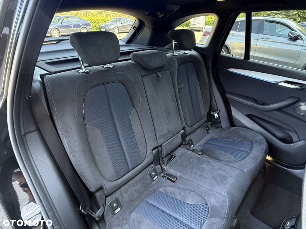 BMW X1 sDrive18d M Sport - 34