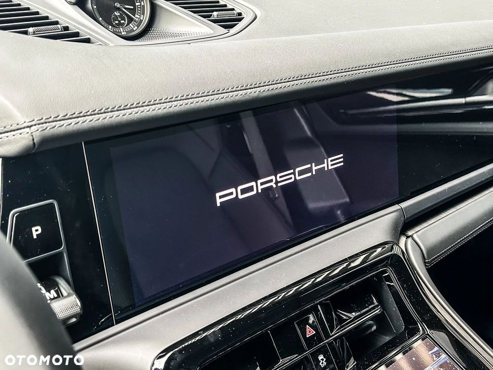 Porsche Panamera 4S E-Hybrid - 18