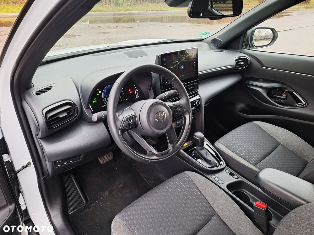 Toyota Yaris Cross 130 1.5 VVT-i Team Deutschland - 27