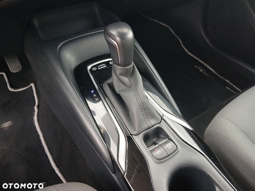 Toyota Corolla 1.8 Hybrid Comfort - 34