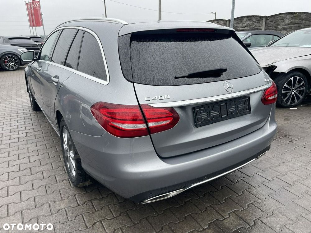 Mercedes-Benz Klasa C 400 4Matic 9G-TRONIC Avantgarde - 4