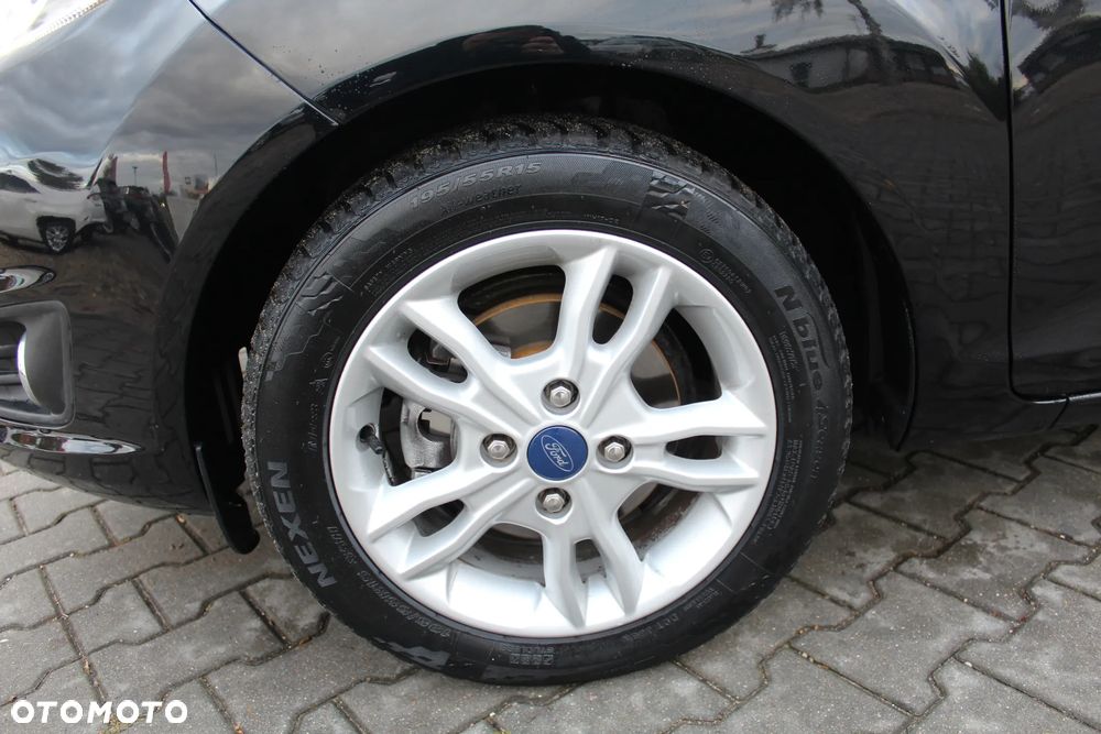 Ford Fiesta 1.0 EcoBoost S&S TITANIUM X - 28