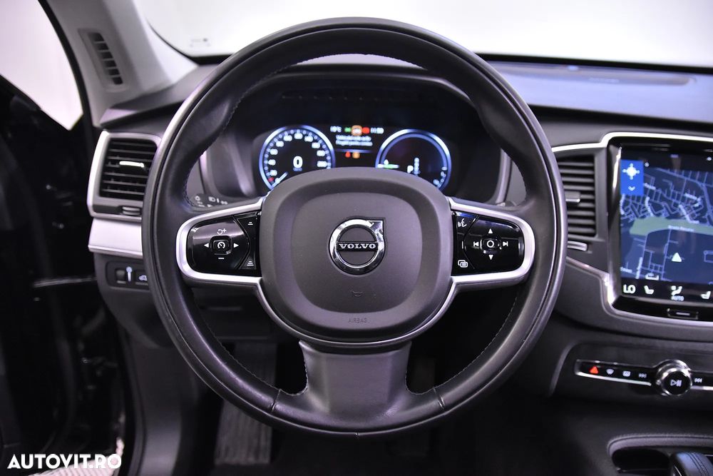 Volvo XC 90 - 17