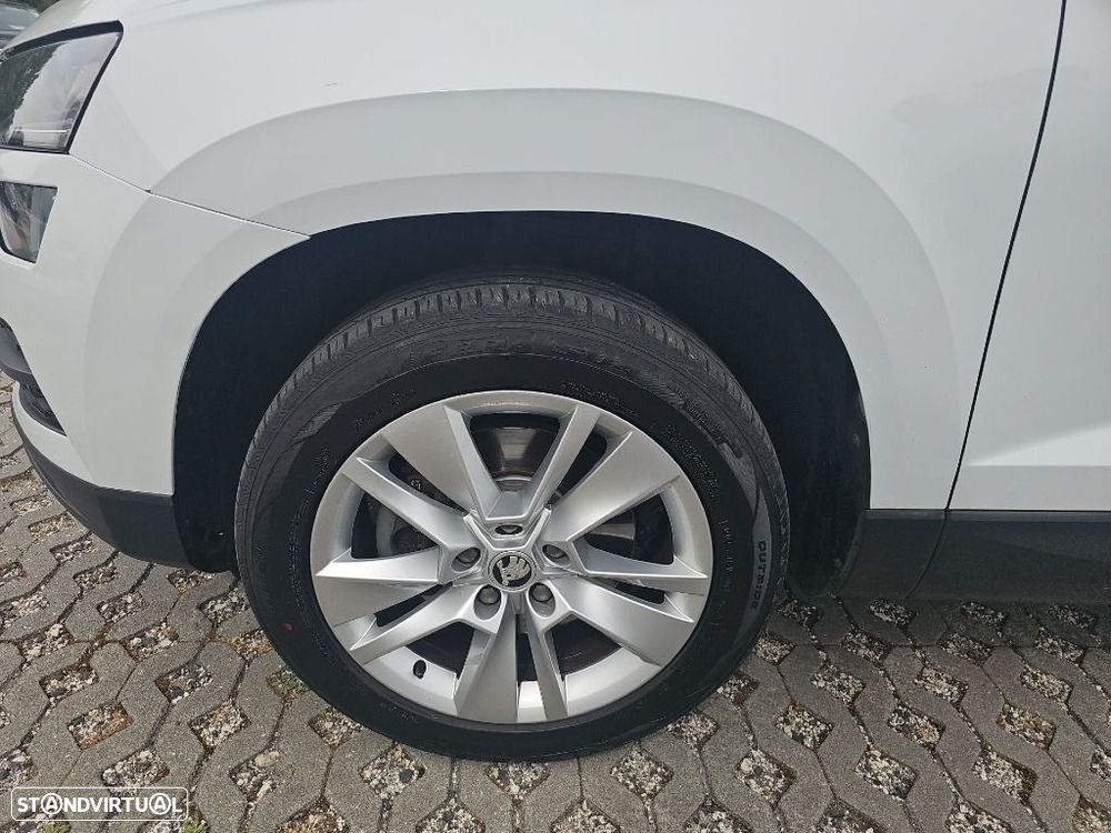 Skoda Karoq 1.0 TSI Style - 27