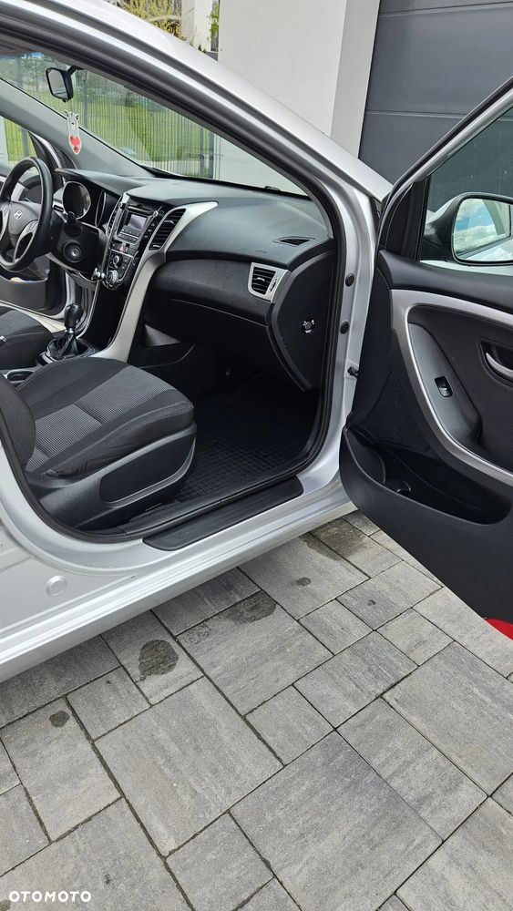 Hyundai i30 1.4 BlueDrive Comfort - 13