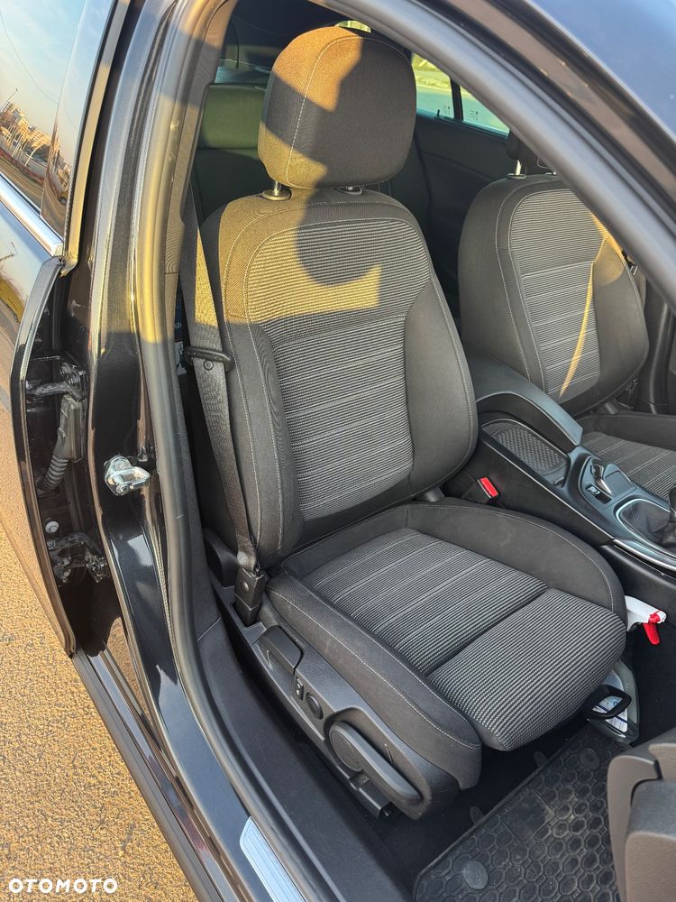Opel Insignia - 14