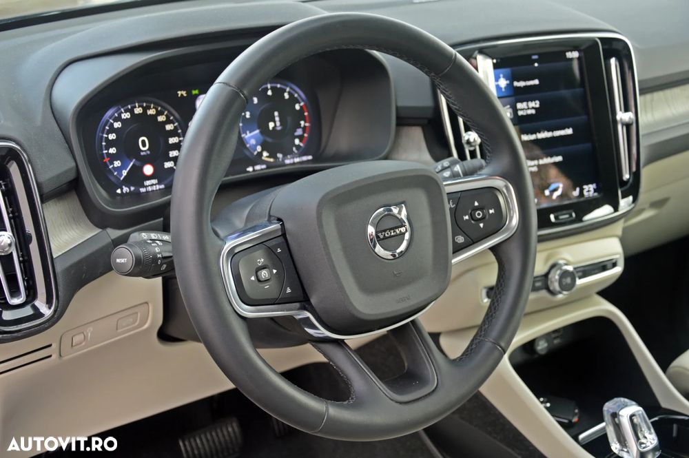 Volvo XC 40 T3 Geartronic Inscription - 29