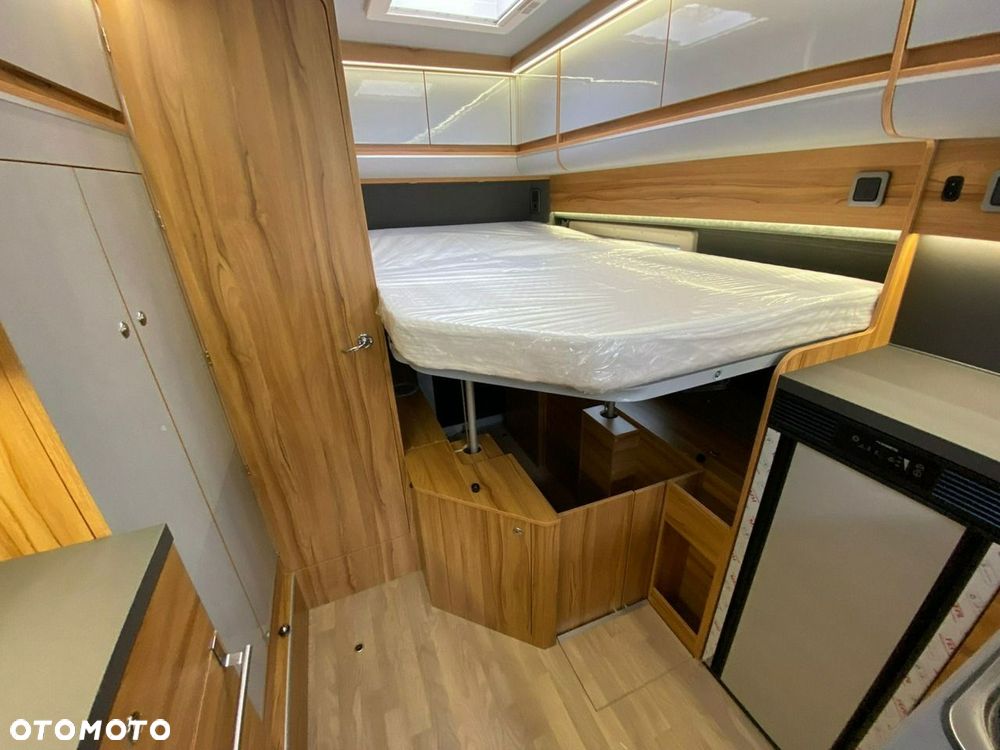 Affinity ONE całoroczny campervan dla czwórki - 17