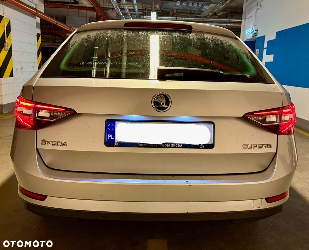 Skoda Superb 1.8 TSI Ambition DSG - 6