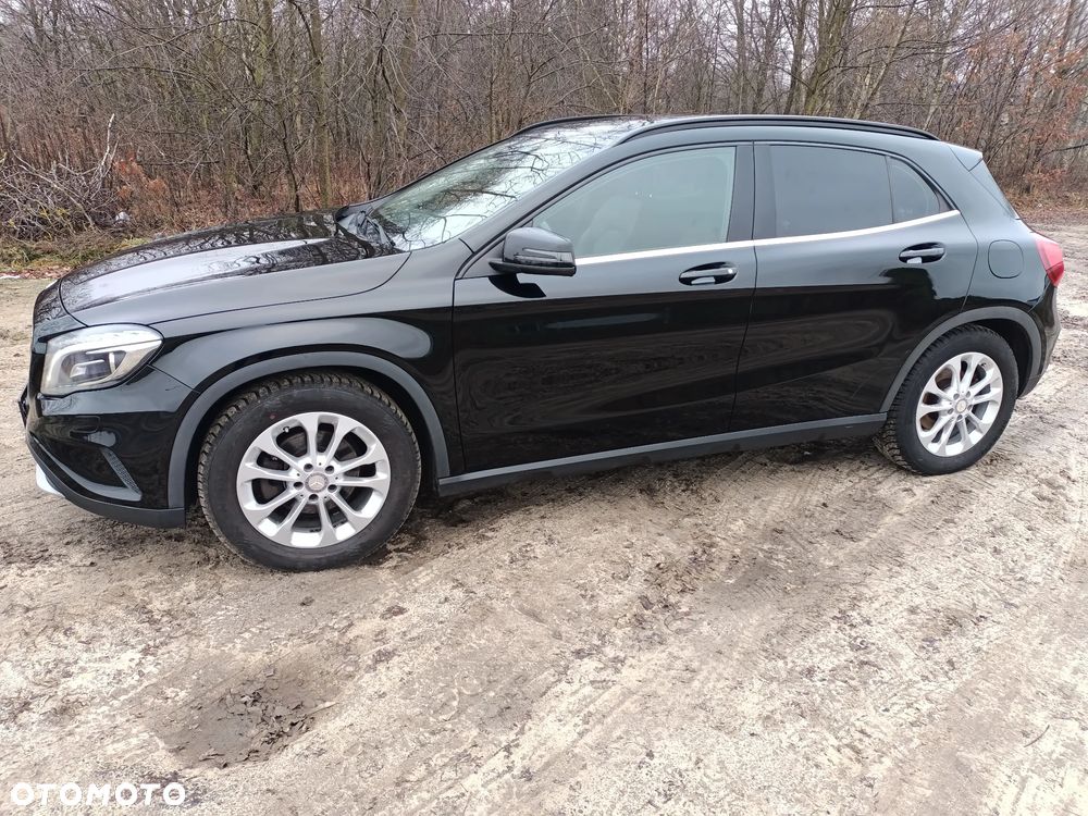 Mercedes-Benz GLA 180 (CDI) d 7G-DCT Urban - 10