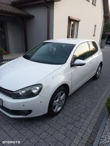 Volkswagen Golf 2.0 TDI DPF Highline - 3