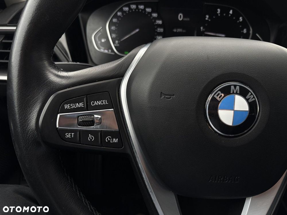 BMW Seria 3 318i Advantage - 16