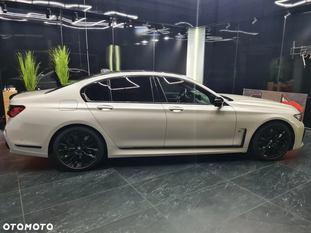 BMW Seria 7 730d xDrive sport - 3