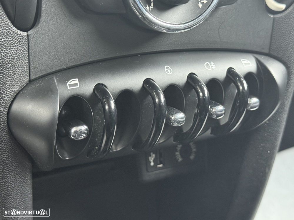 MINI Clubman Cooper D - 15