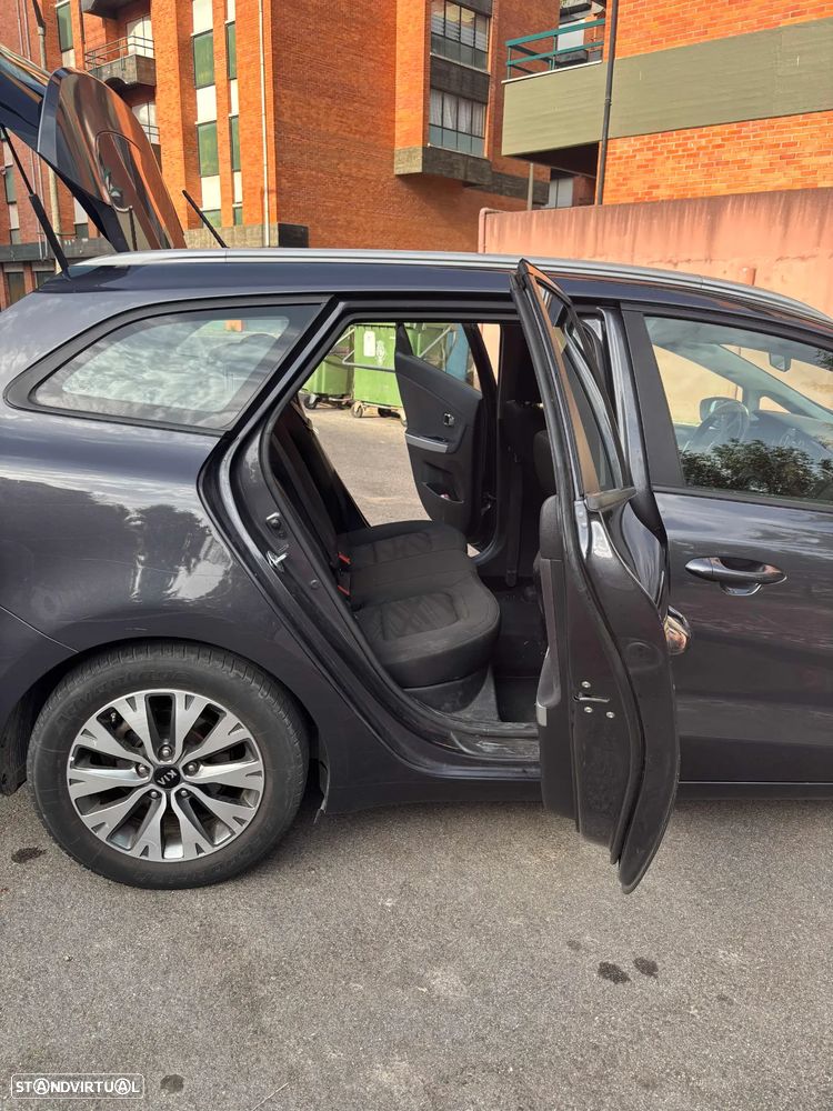 Kia Ceed SW - 4