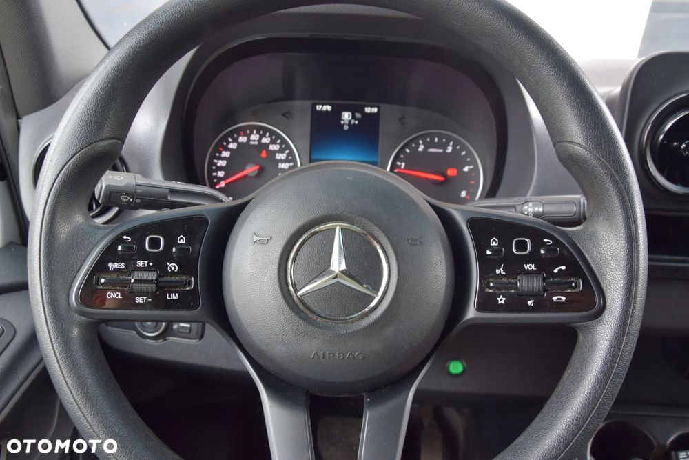 Mercedes-Benz Sprinter 519 CDI  Kontener Na bliźniaku , Automatyczna skrzynia 190 KM, Salon PL   Na gwarancji - 6