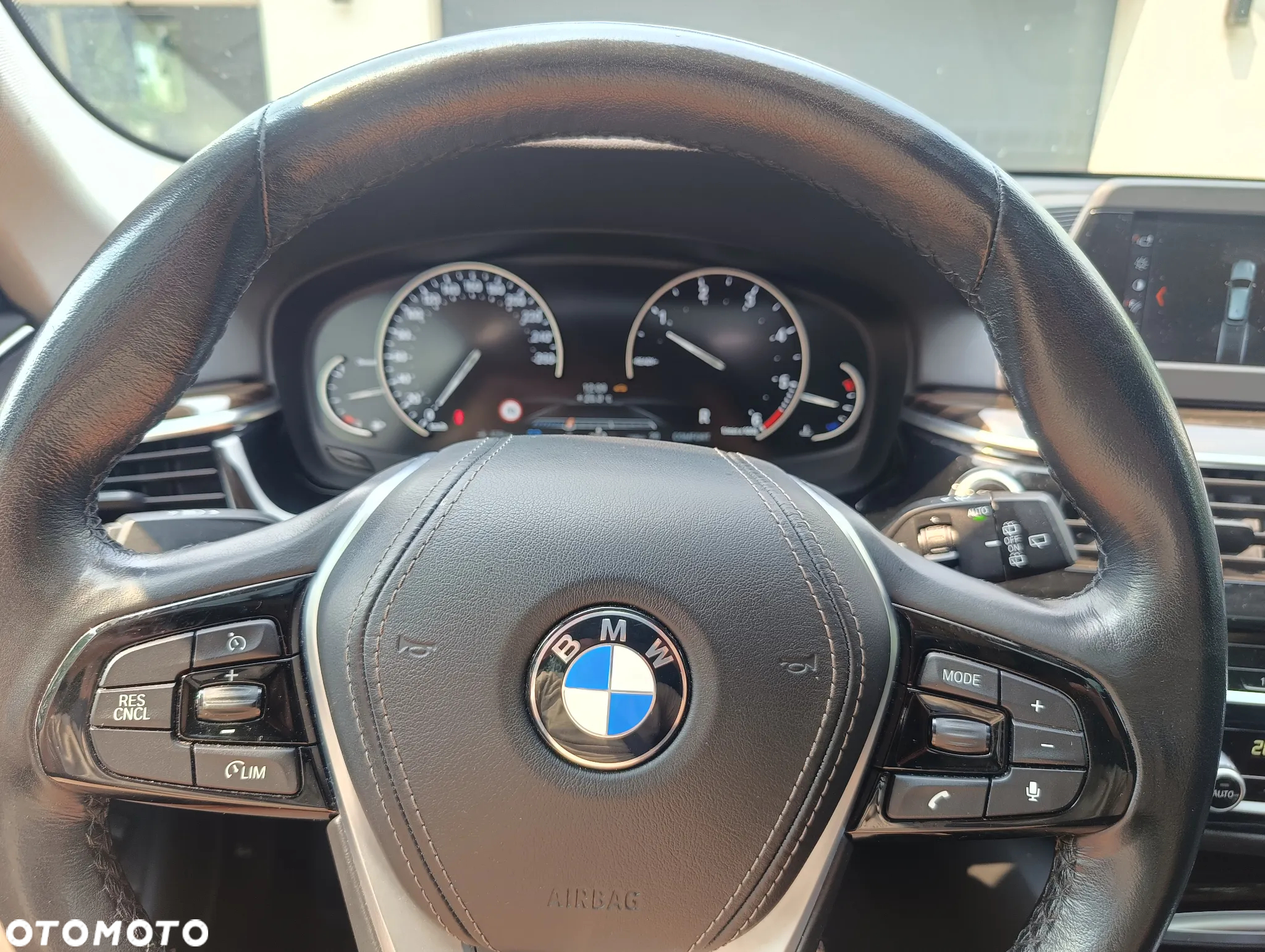 BMW Seria 5 525d Touring Luxury Line - 20