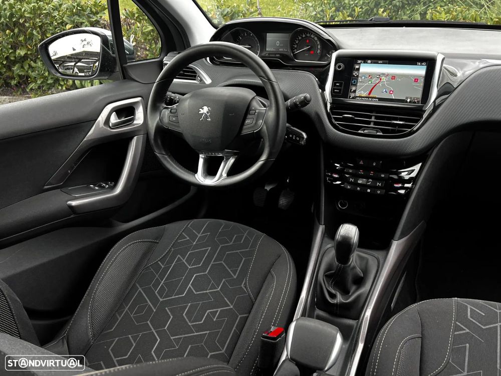 Peugeot 2008 1.2 PureTech Active - 8