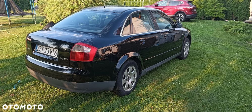 Audi A4 Limousine - 11