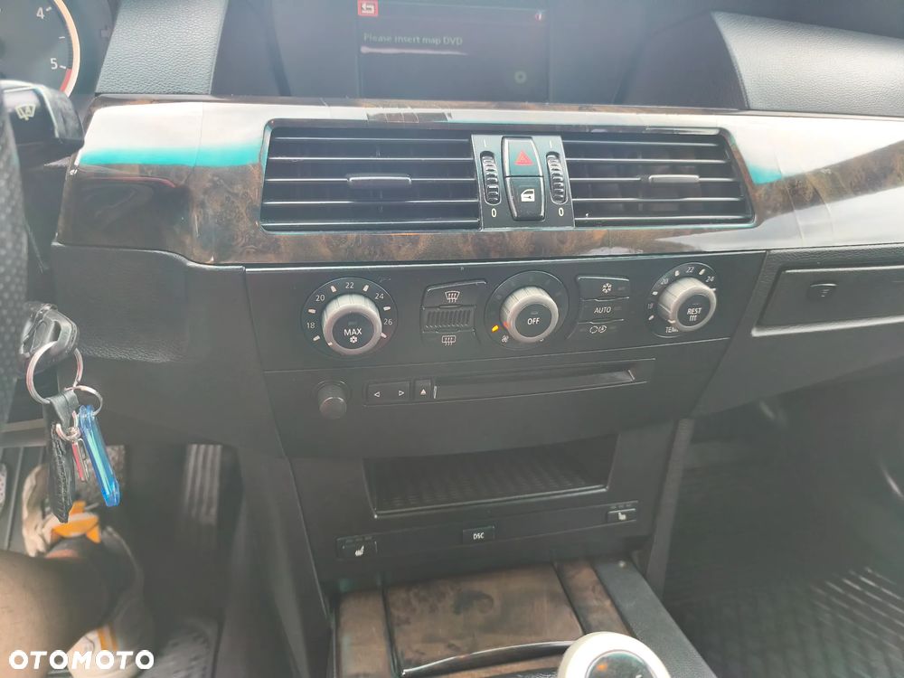 BMW Seria 5 530d - 27