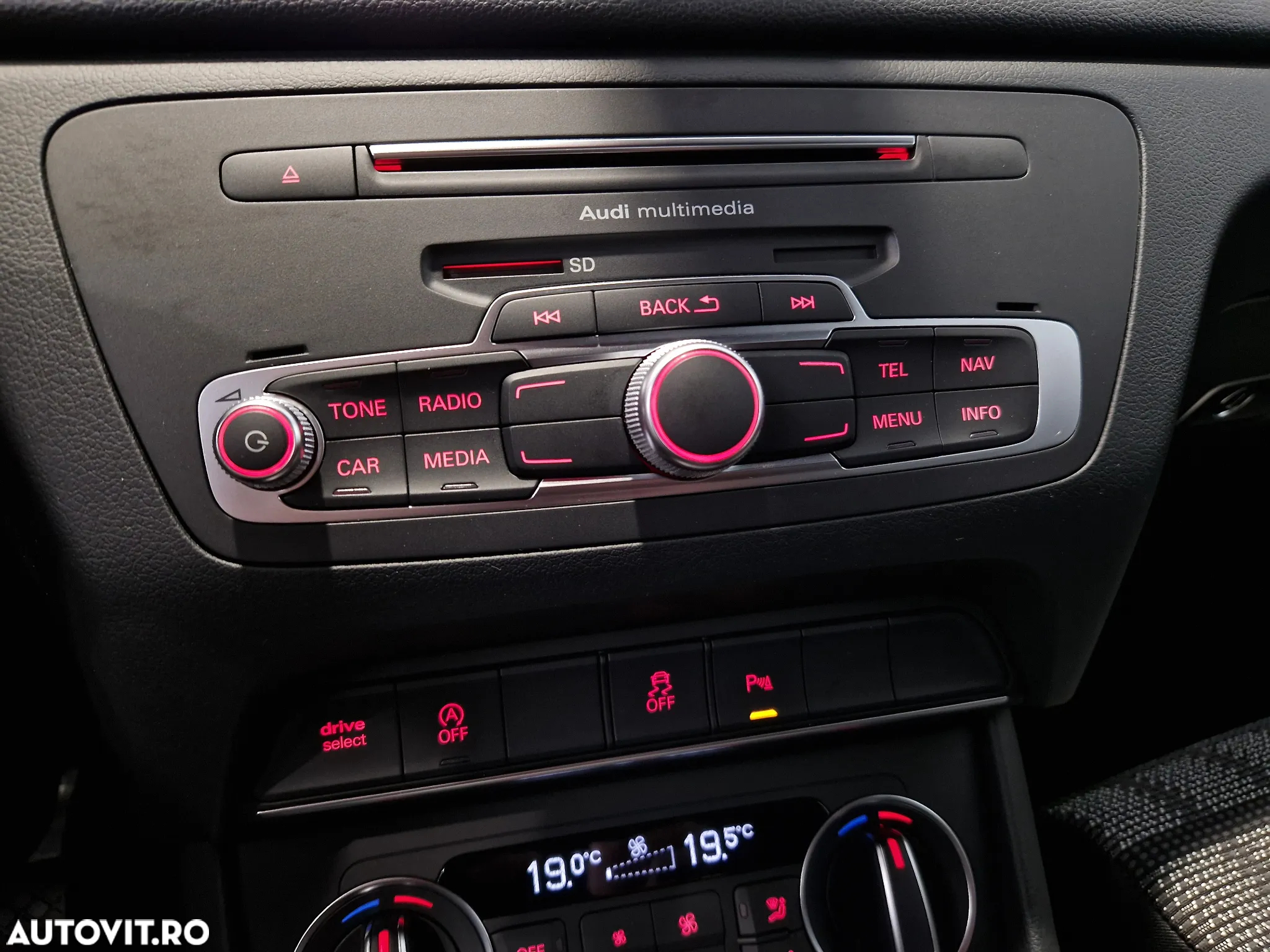 Audi Q3 2.0 TDI Quattro Stronic Sport - 25